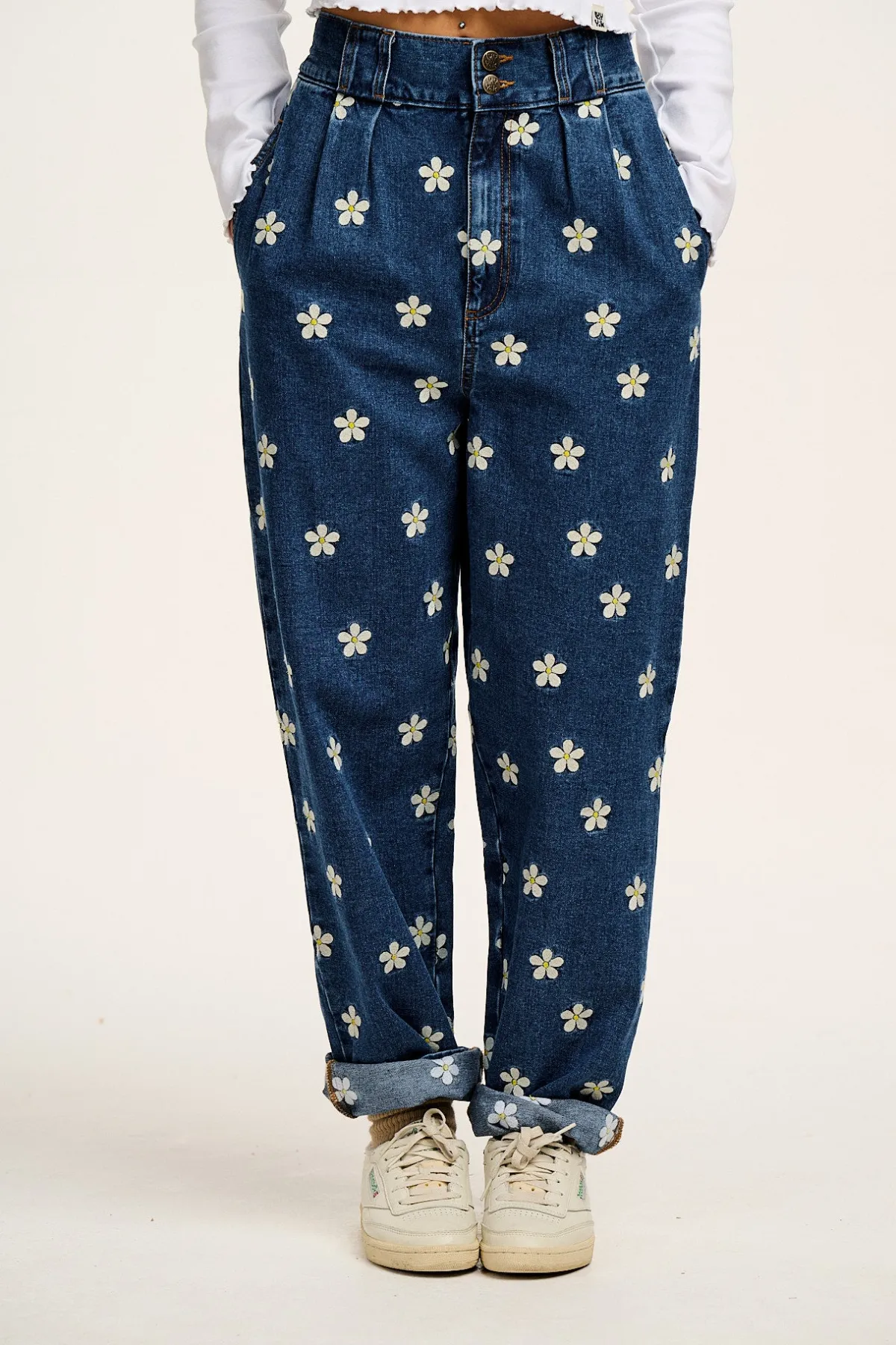 Lucy & Yak Addison - Tapered Denim Jeans in Mid Wash with Daisy Embroidery