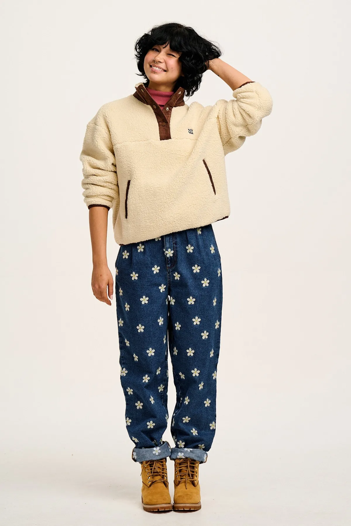 Lucy & Yak Addison - Tapered Denim Jeans in Mid Wash with Daisy Embroidery