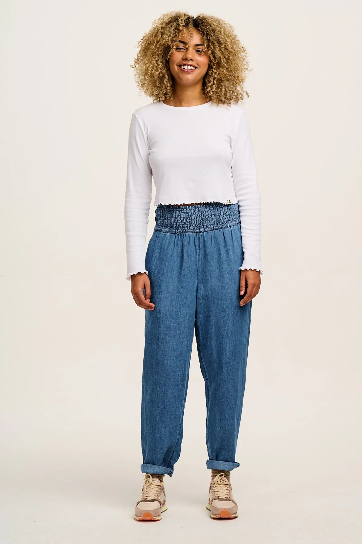 Lucy & Yak Alexa - Cotton & Hemp Trousers in Mid Wash Blue