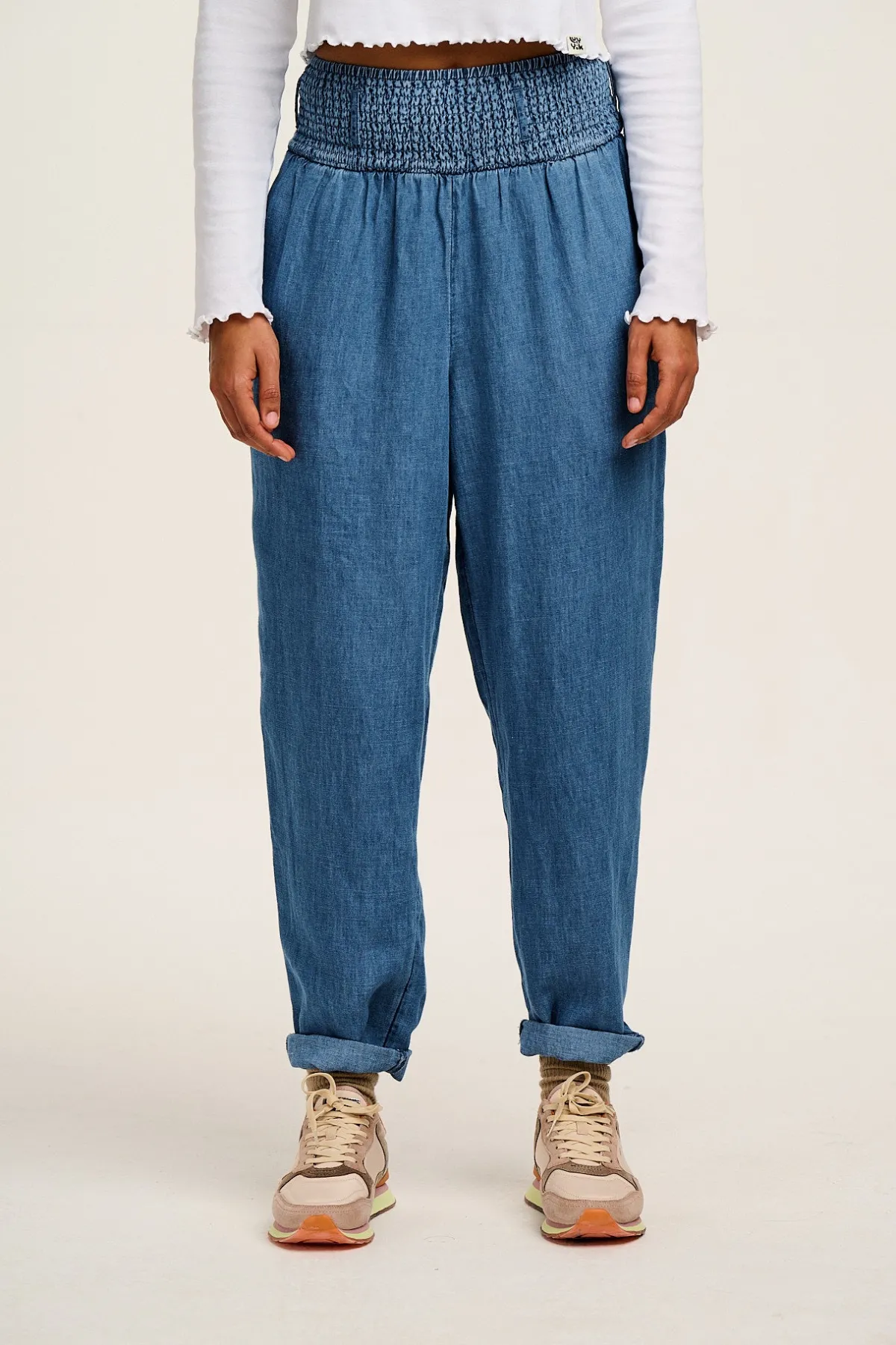 Lucy & Yak Alexa - Cotton & Hemp Trousers in Mid Wash Blue