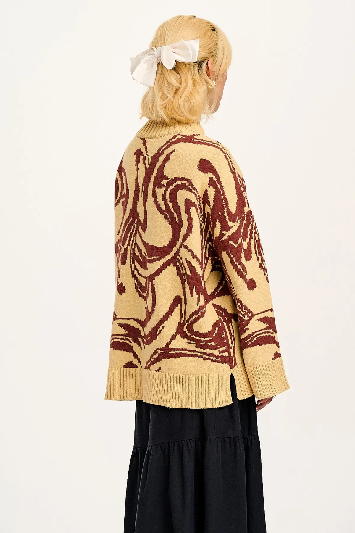 Lucy & Yak Amari - Oversized Knitted Jumper in Cream & Brown Swirl