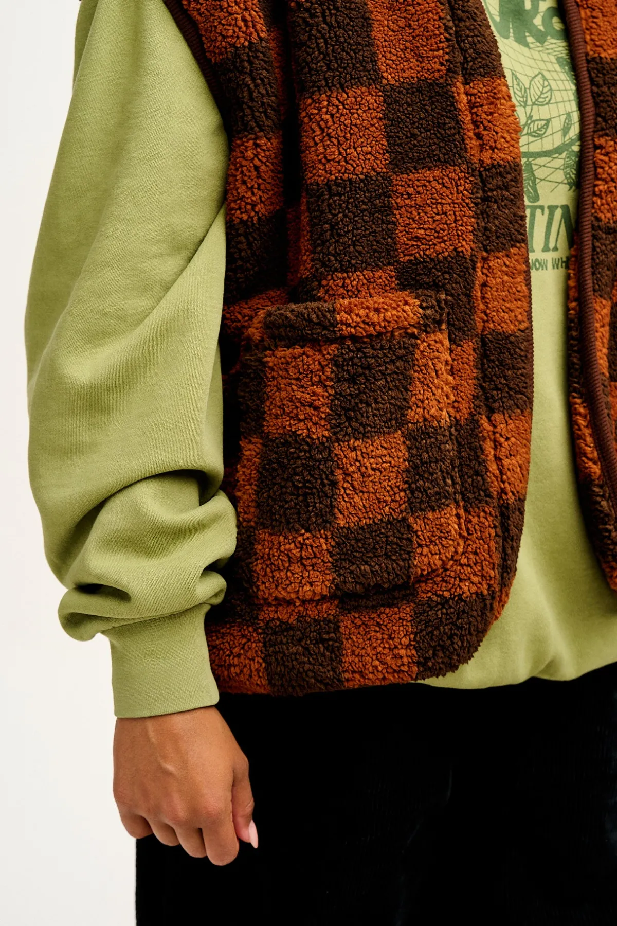 Lucy & Yak Aubrey - Borg Fleece Gilet in Terry Brown Check Print