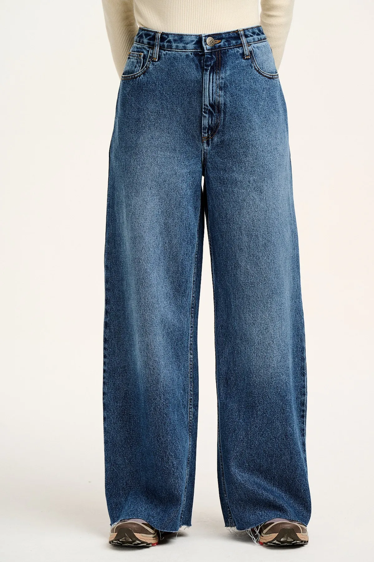Lucy & Yak Carter - High Waisted Jeans in Vintage Wash Blue