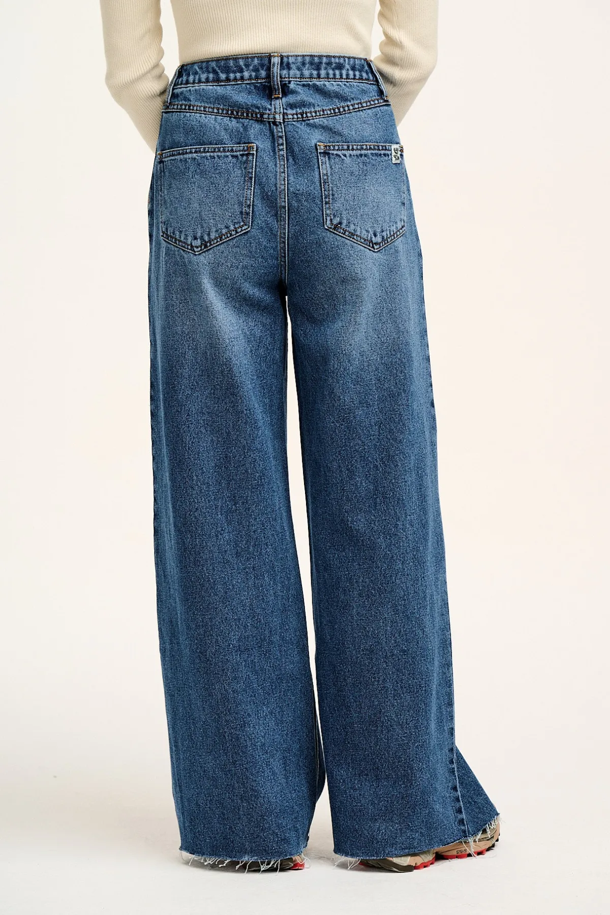 Lucy & Yak Carter - High Waisted Jeans in Vintage Wash Blue