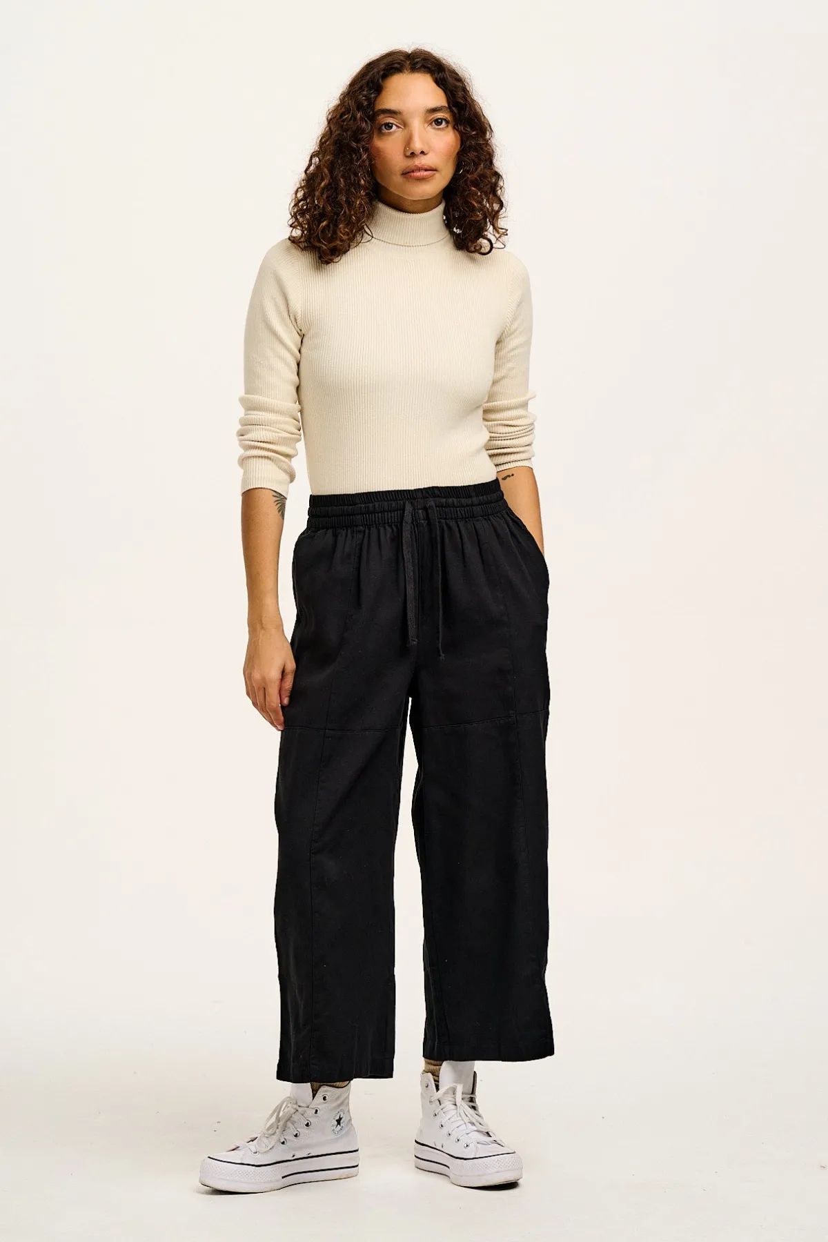 Lucy & Yak Chuck - Wide Leg Cotton Trousers in Black