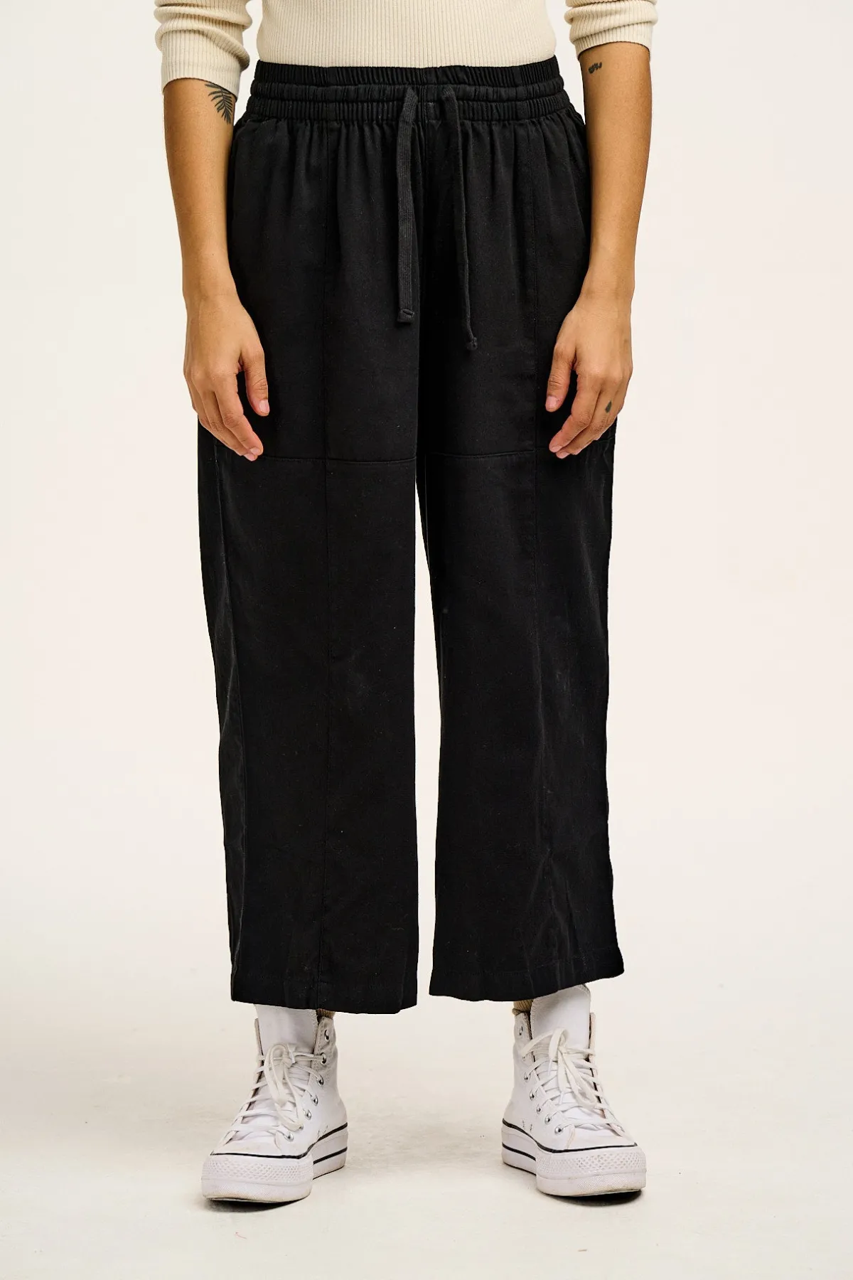 Lucy & Yak Chuck - Wide Leg Cotton Trousers in Black