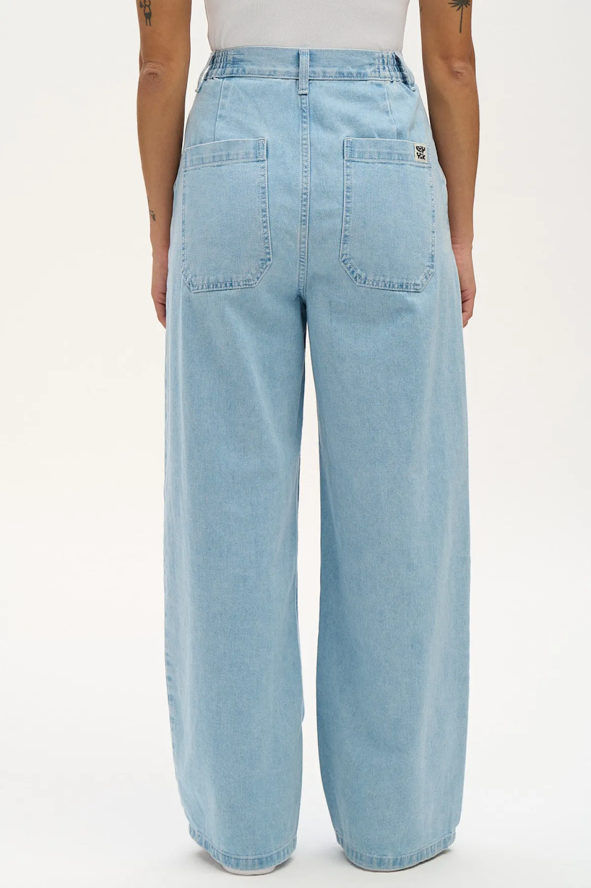 Lucy & Yak Cole - Baggy Wide Leg Denim Jeans in Light Wash Blue