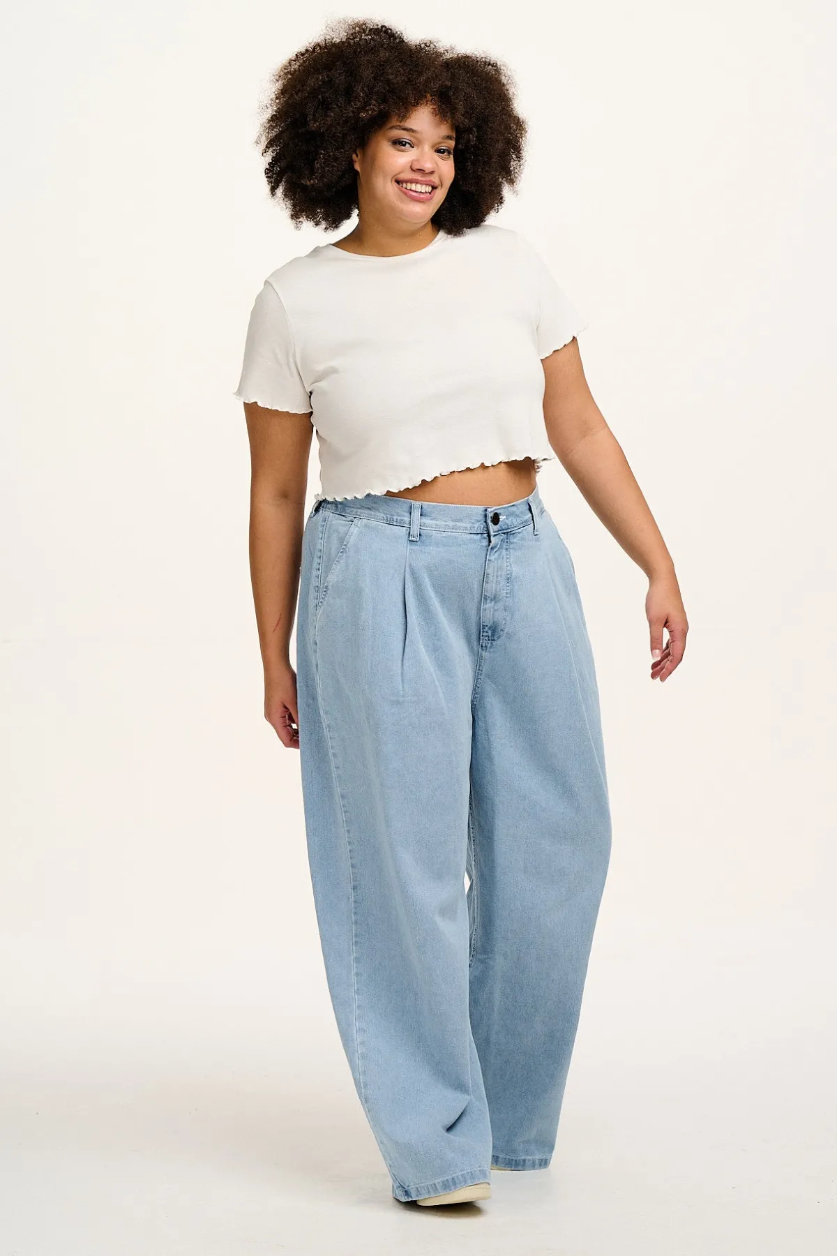 Lucy & Yak Cole - Baggy Wide Leg Denim Jeans in Light Wash Blue