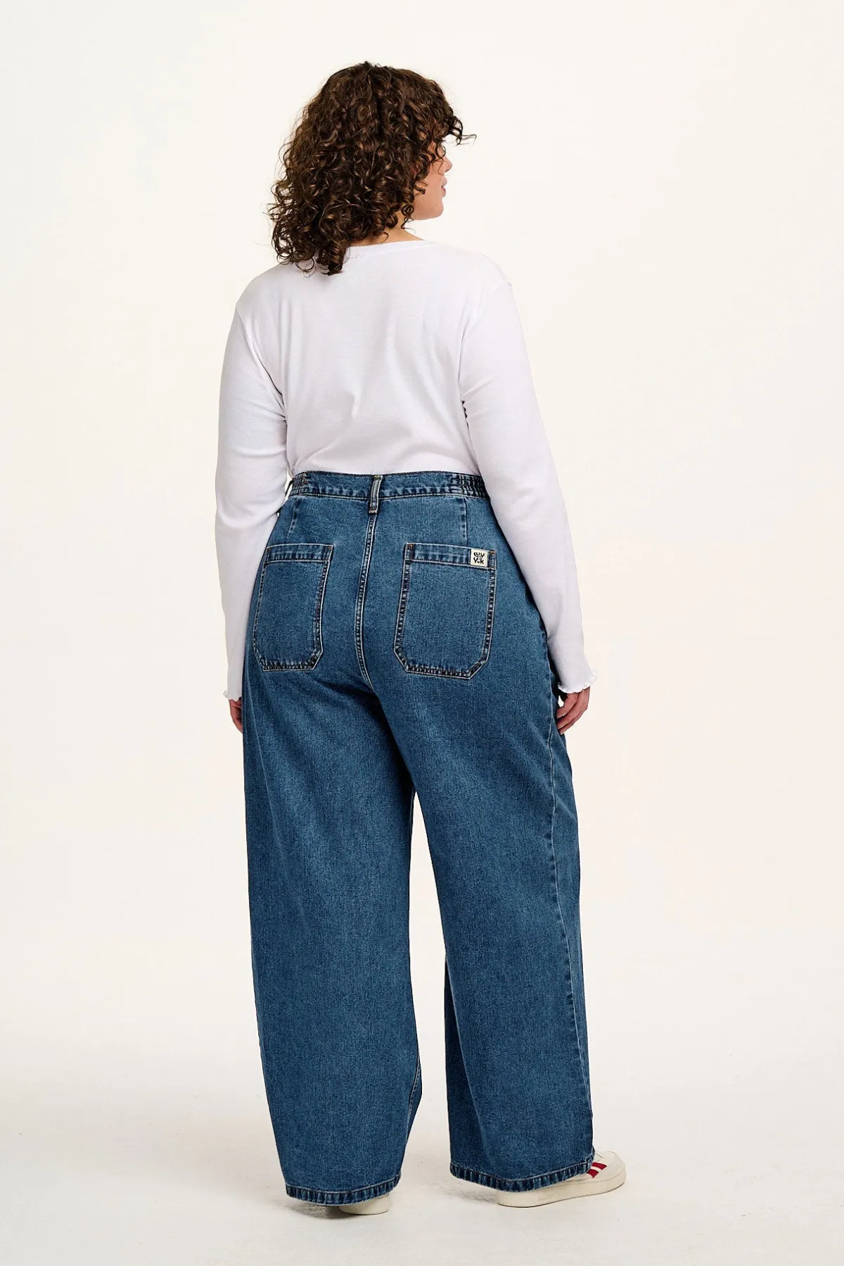 Lucy & Yak Cole - Baggy Wide Leg Denim Jeans in Mid Wash Blue