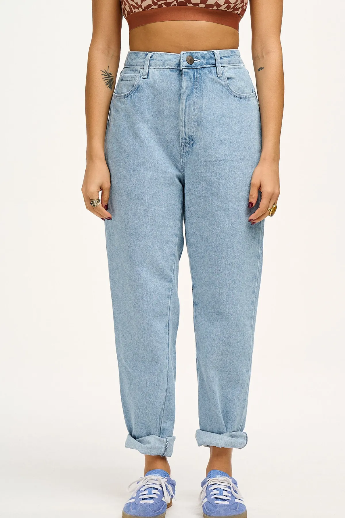 Lucy & Yak Dana - Mom Denim Jeans in Light Wash Blue