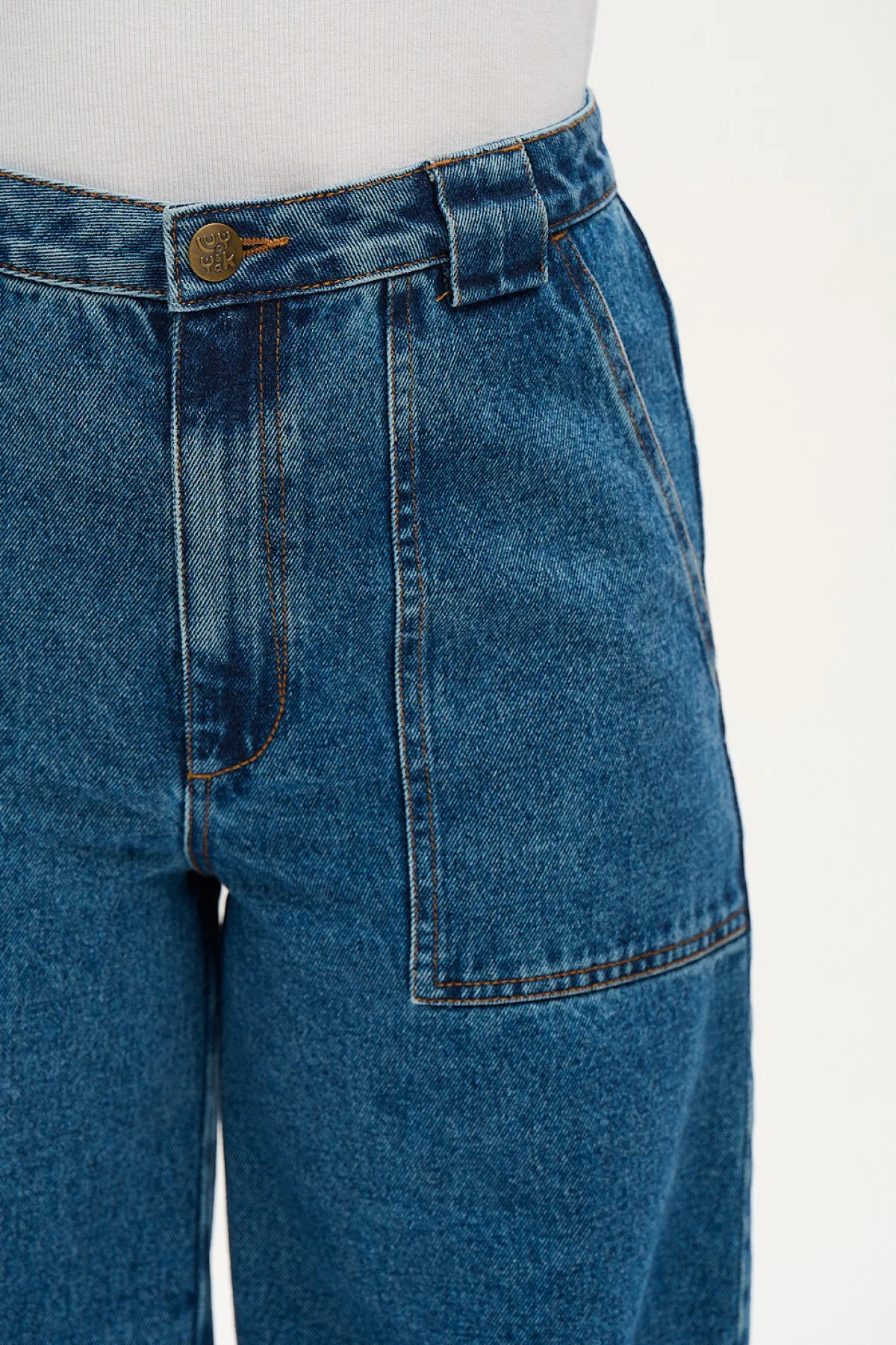 Lucy & Yak Delores - Wide Leg Denim Jeans in Mid Wash Blue