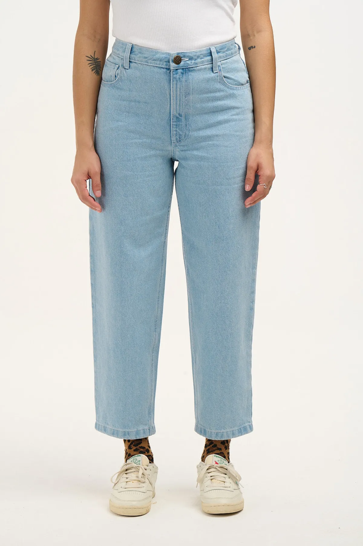 Lucy & Yak Drew - Straight Leg Denim Jeans in Light Wash Blue