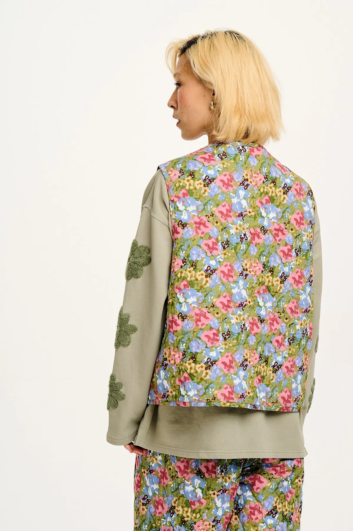 Lucy & Yak Emery - Reversible Quilted Gilet in Elsinore Floral Print