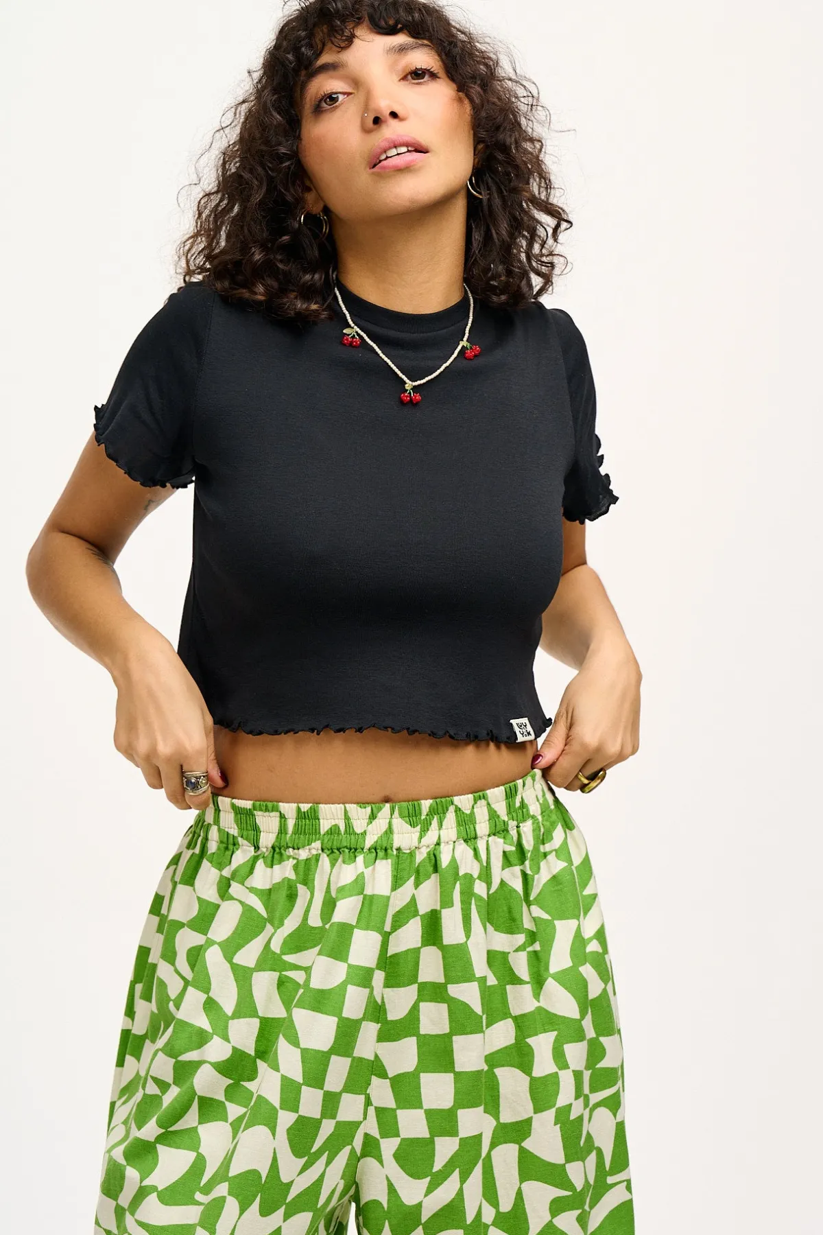 Lucy & Yak Greta - Cropped Cotton Top in Black