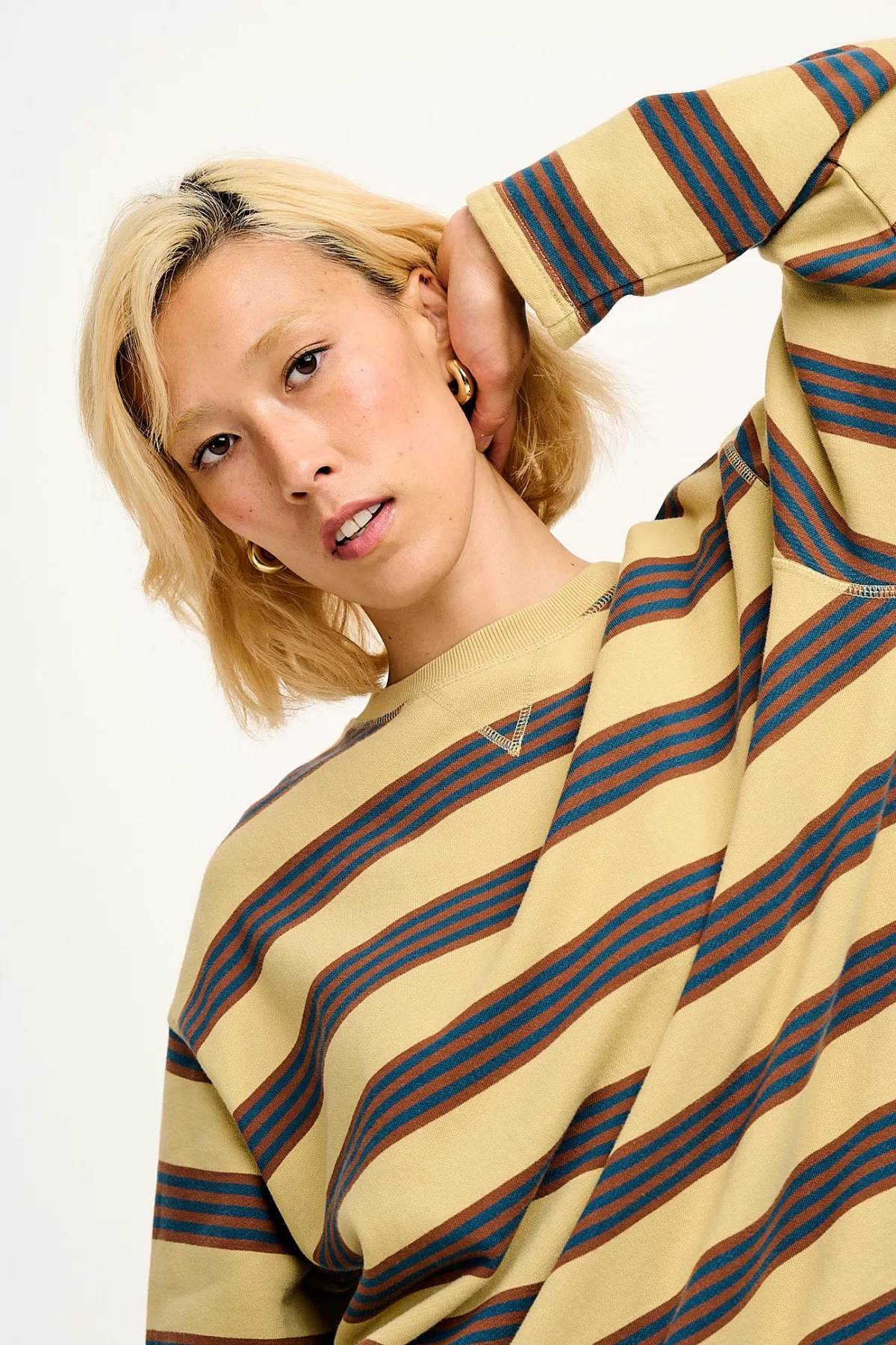 Lucy & Yak Kai - Midweight Cosy Loop Back Cotton Sweatshirt in Brown & Blue Skater Stripe