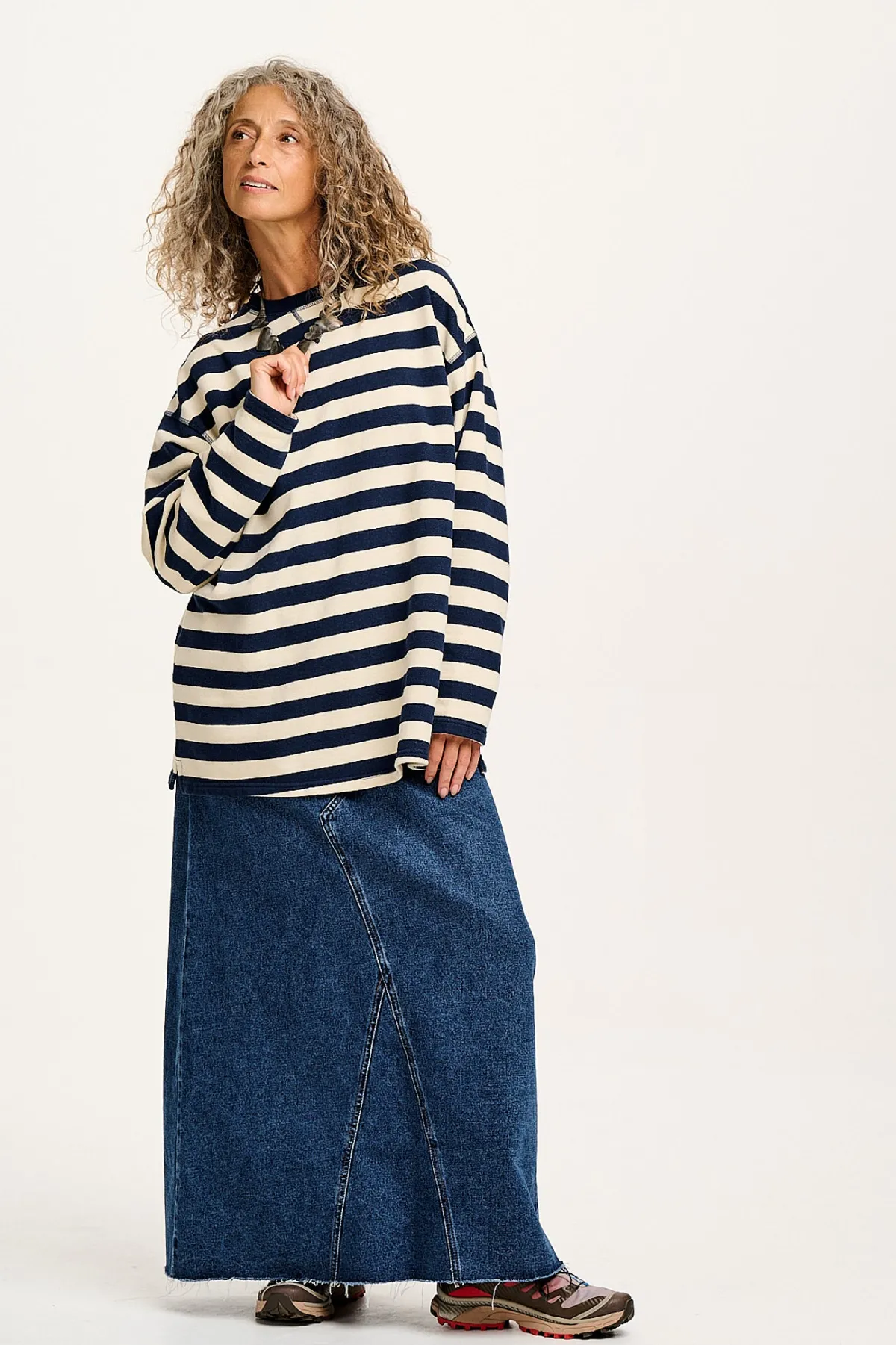 Lucy & Yak Kai - Midweight Cosy Loop Back Cotton Sweatshirt in Navy & Ecru