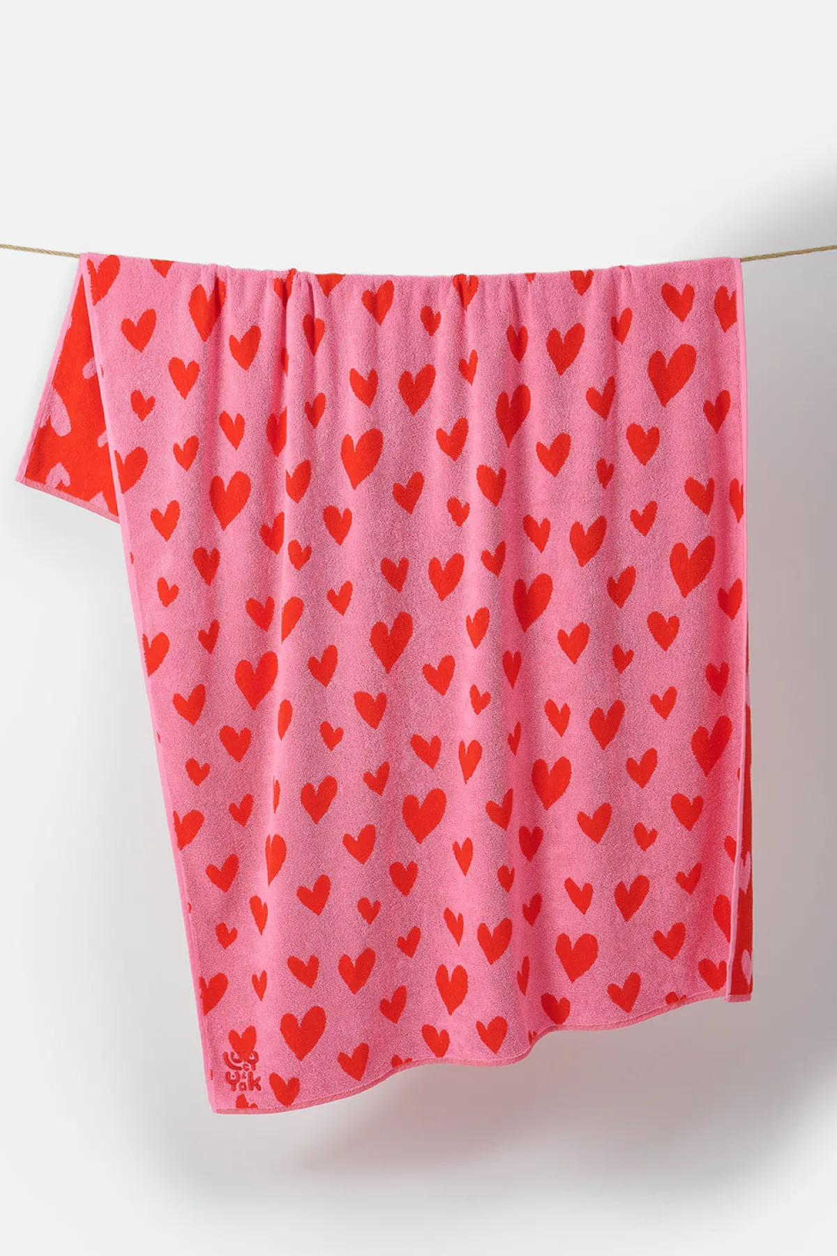 Lucy & Yak Romola - Extra Large Towel in Pink Heart Cupid Print