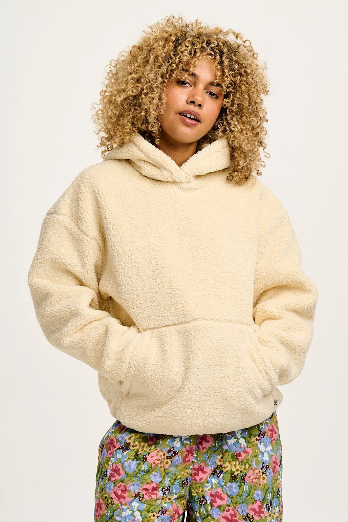 Lucy & Yak Rory - Borg Fleece Hoodie in Cream