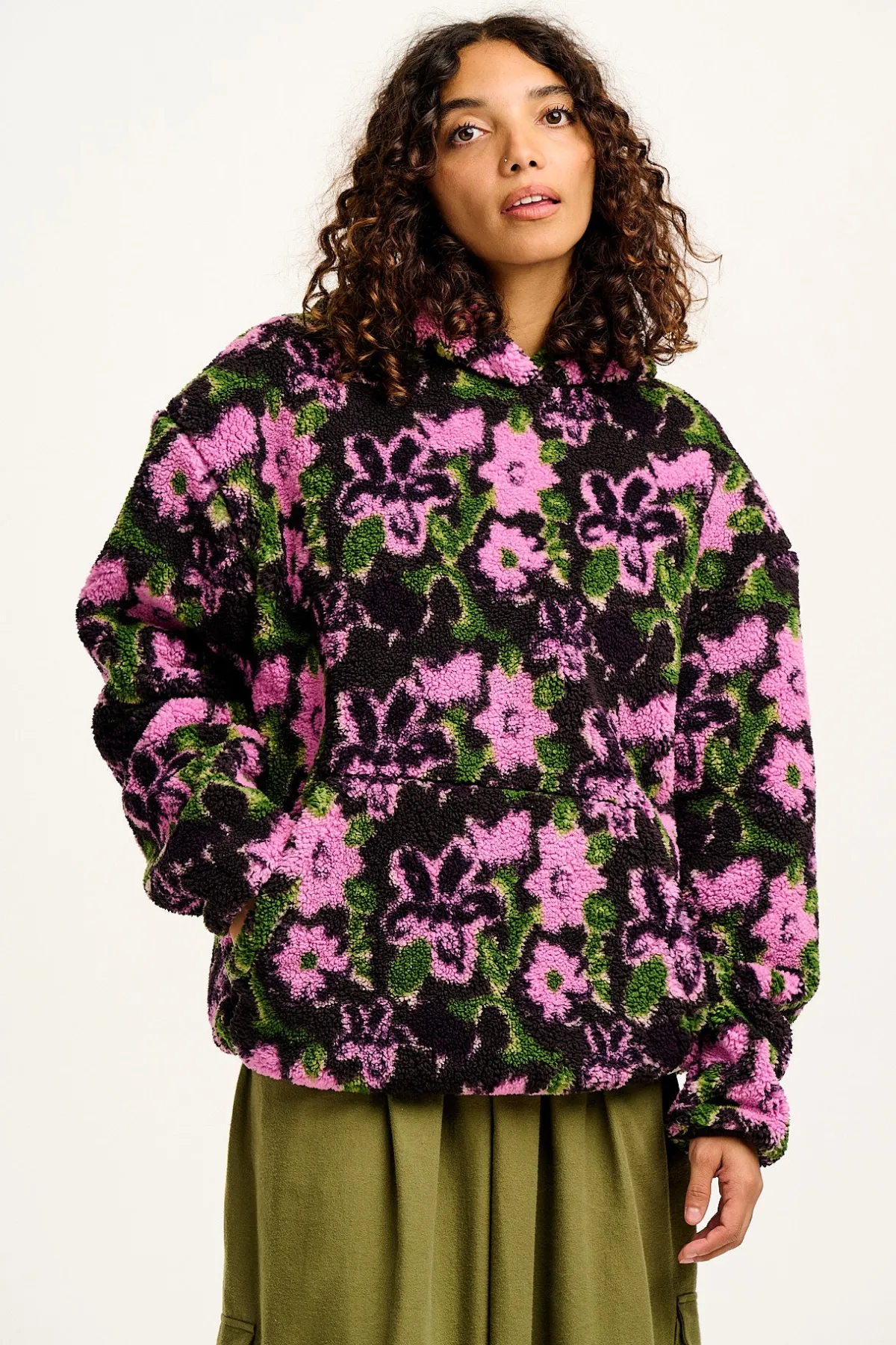 Lucy & Yak Rory - Borg Fleece Hoodie in Wilderley Floral Print
