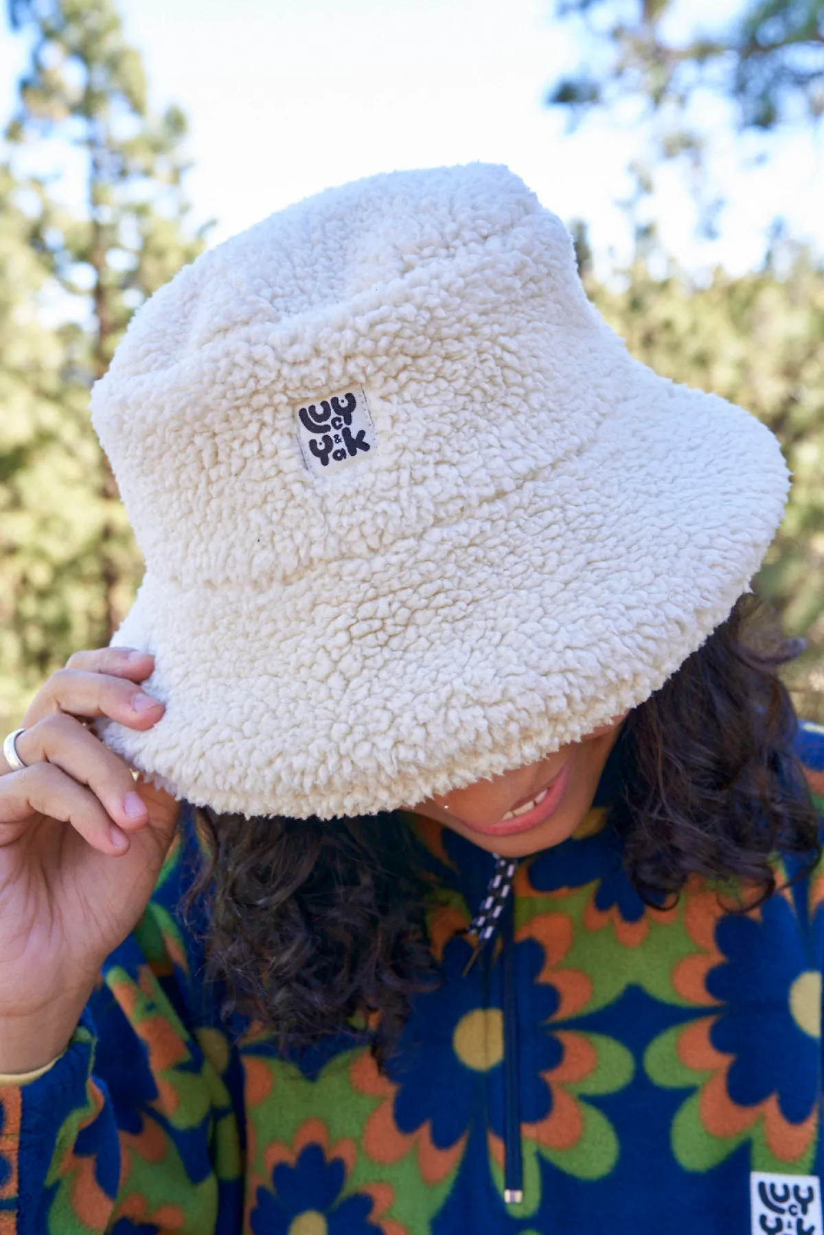 Lucy & Yak Travis - Borg Fleece Bucket Hat in Cream